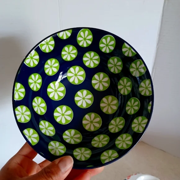 New Ceramic Bowls by Certified International - Picture 8 of 9